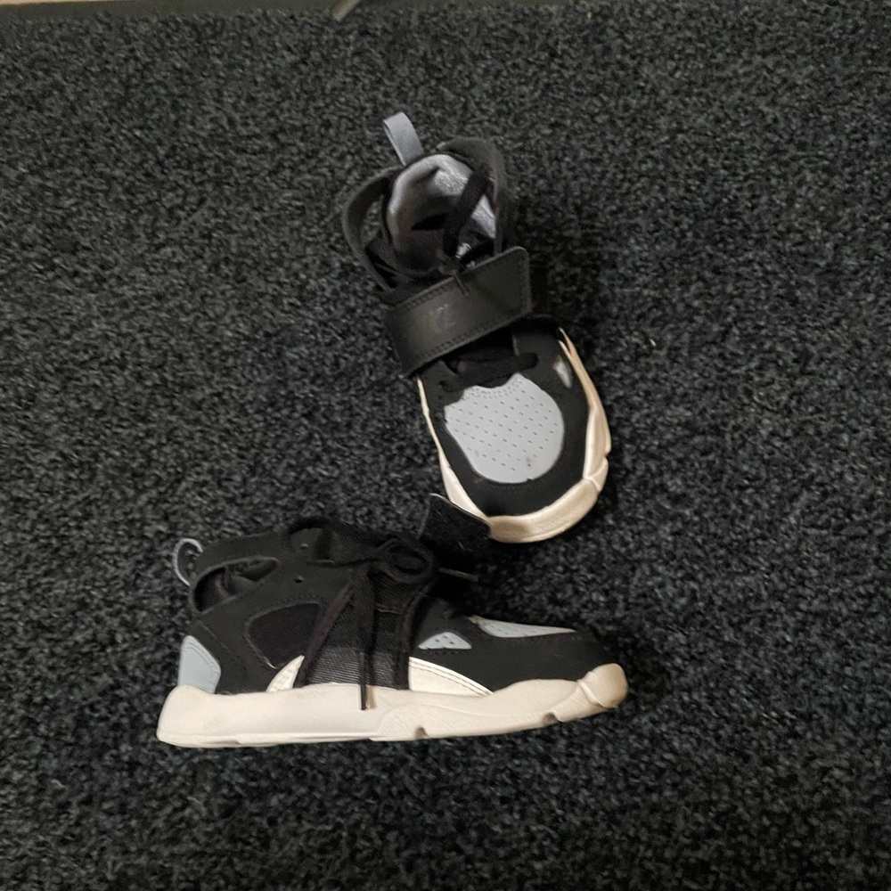 Kids Nike shoes